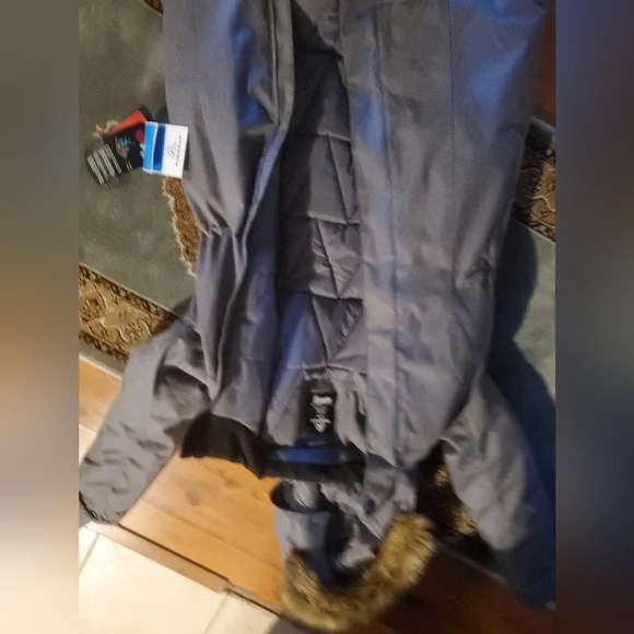 Winter jacket - Picture 2 of 3